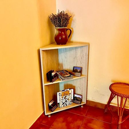P&P Jicin Apartments - Soukrome 2-3 Luzkove Pokoje S Vlastni Kuchyni A Koupelnou Ngoại thất bức ảnh