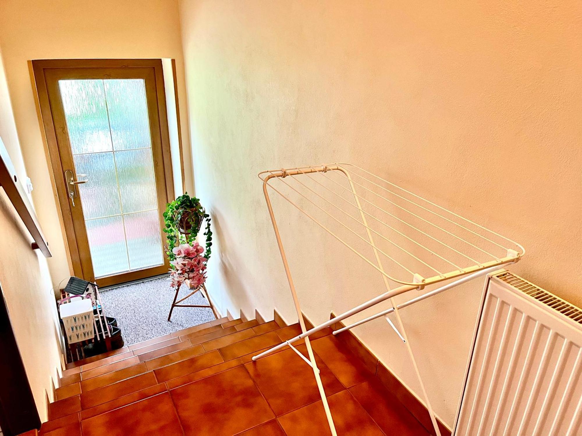 P&P Jicin Apartments - Soukrome 2-3 Luzkove Pokoje S Vlastni Kuchyni A Koupelnou Ngoại thất bức ảnh