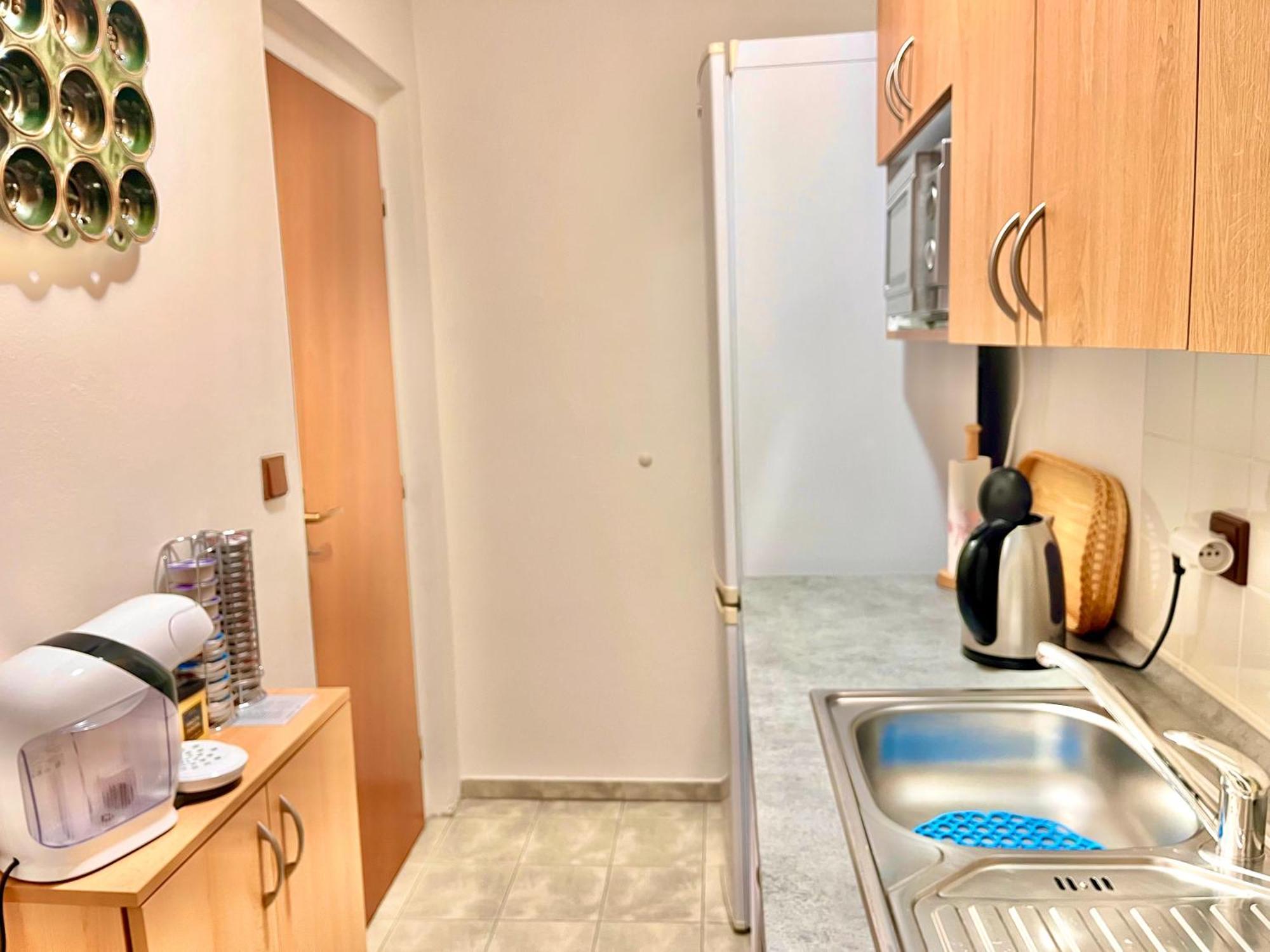 P&P Jicin Apartments - Soukrome 2-3 Luzkove Pokoje S Vlastni Kuchyni A Koupelnou Ngoại thất bức ảnh